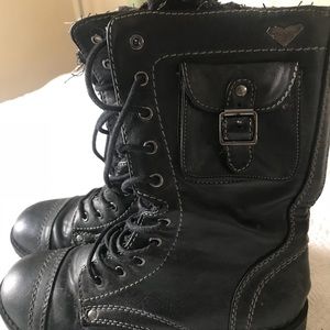 Combat boots